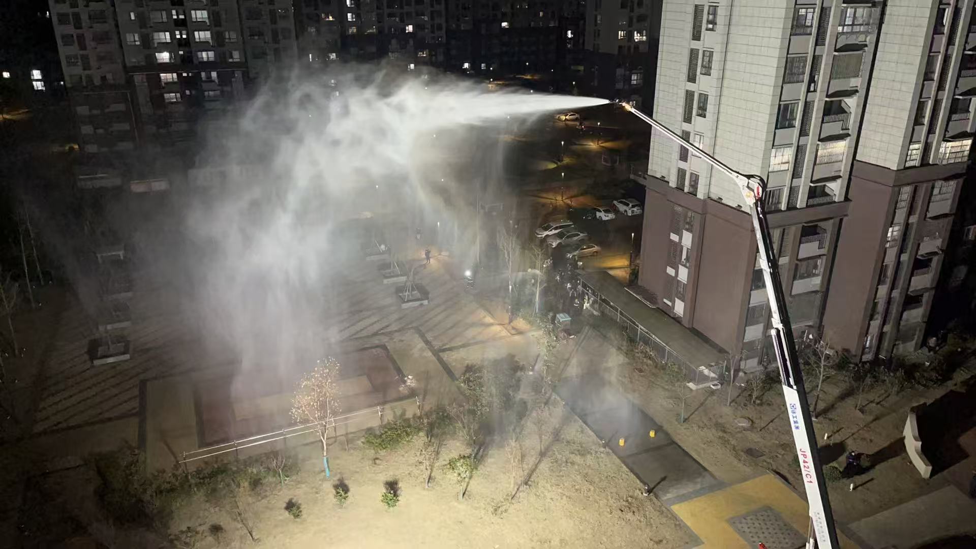 筑牢社区防火墙 共筑平安幸福家 ——七里小区消防演练活动圆满成功